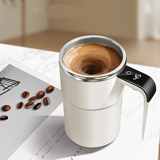 Automatic stirring cup
